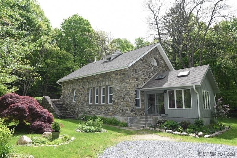 2 bedroom House For Sale: 1405 Turus..
