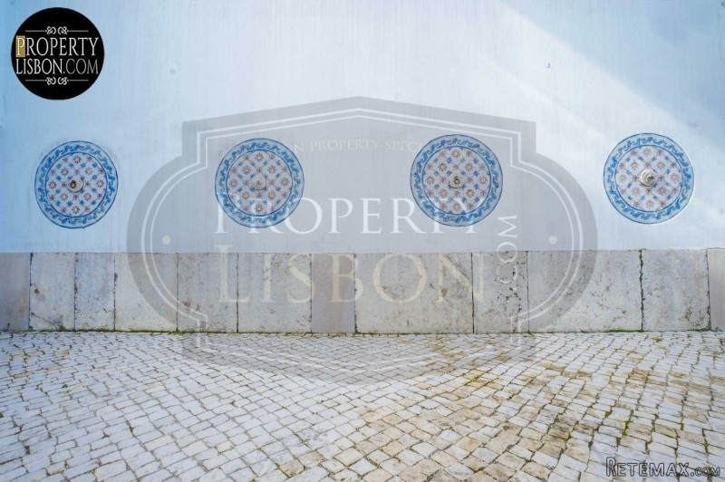 Duplex fully renovated T4 Lisbon..