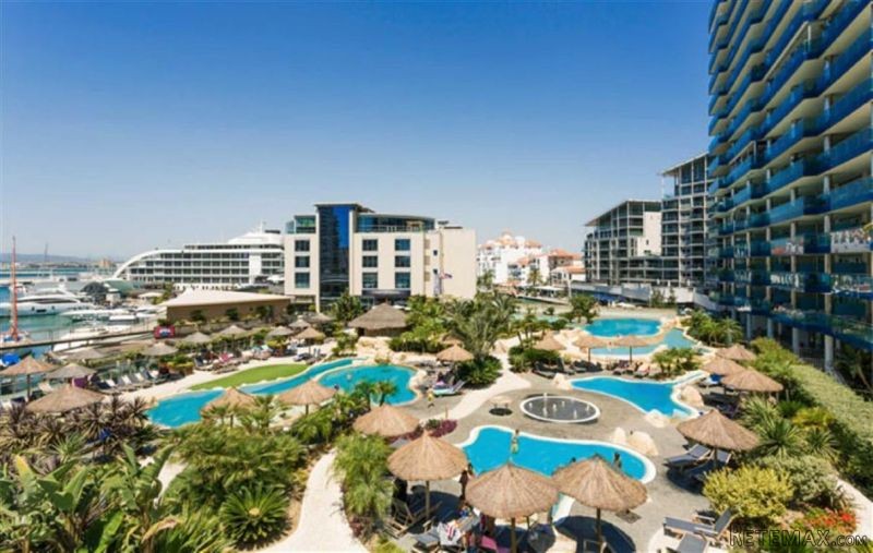 3 bed development property in Ocean..