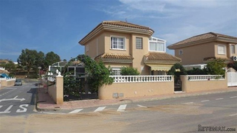 3 Bedrooms - Villa - Alicante - For Sale