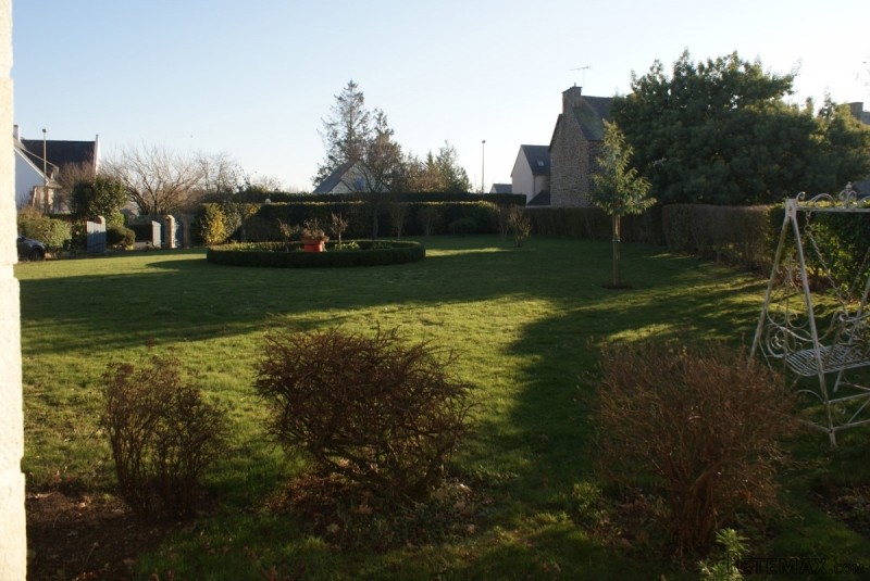 Delightful Detached House with Chalet - 2