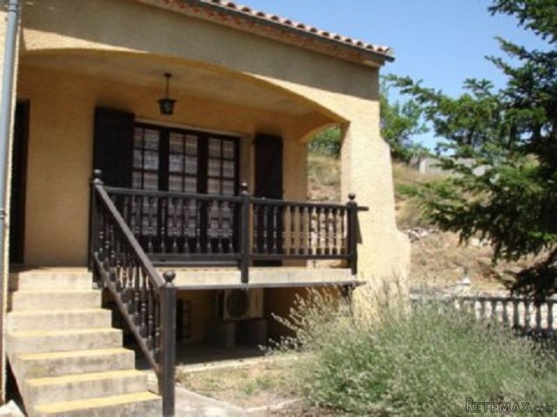 4 Bedrooms - Villa -..