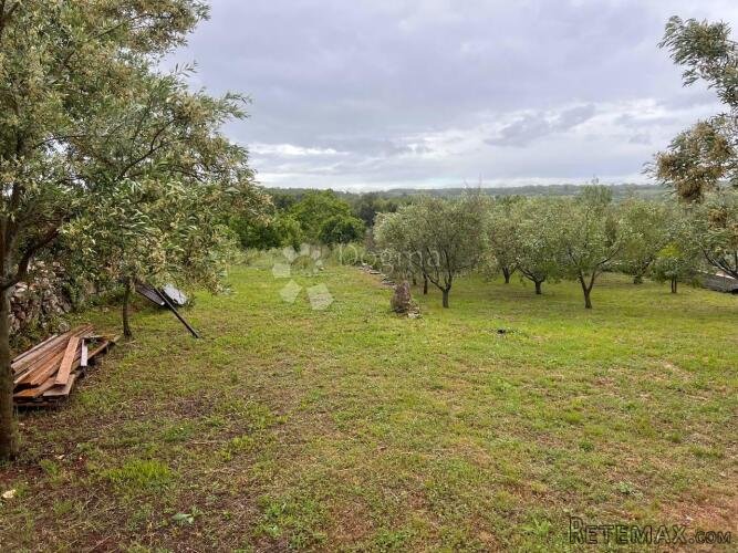 SAMO KOD NAS! GRAĐEVINSKO ZEMLJIŠTE 1,5 km OD MORA - 3