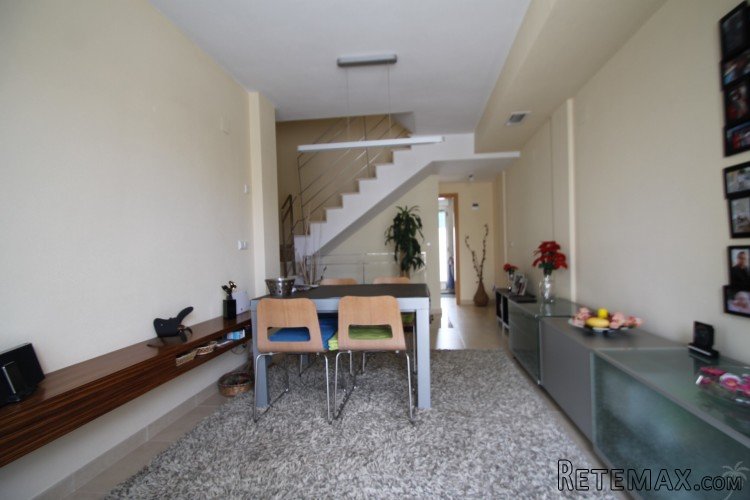 Less than 800 meters from the extensive sandy beach of.. - 4