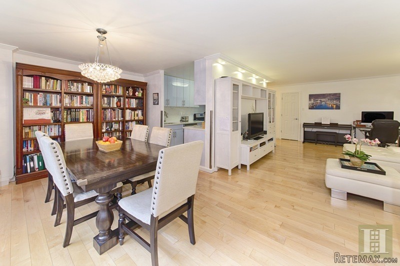 2 bedroom Apartment For Sale: 150 WEST.. - 2