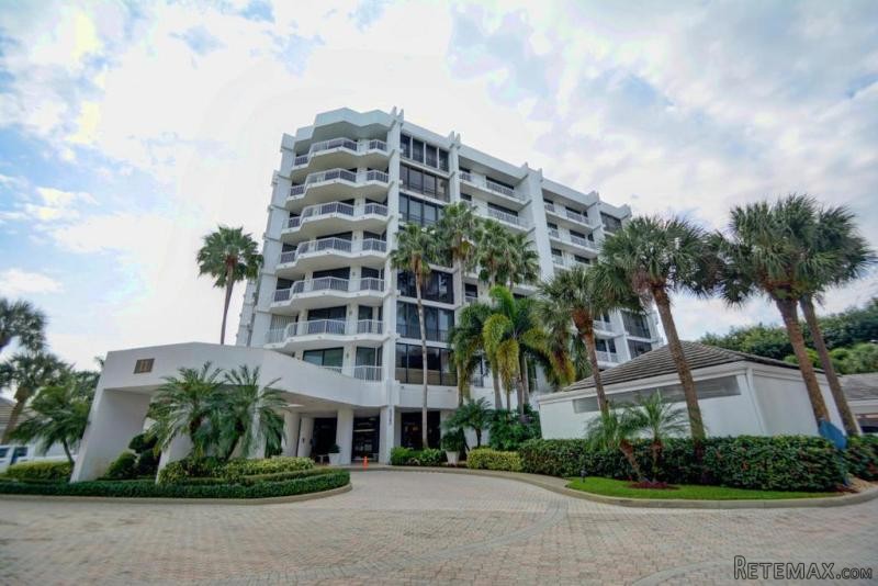 20290 Fairway Oaks Dr #253, Boca Raton..