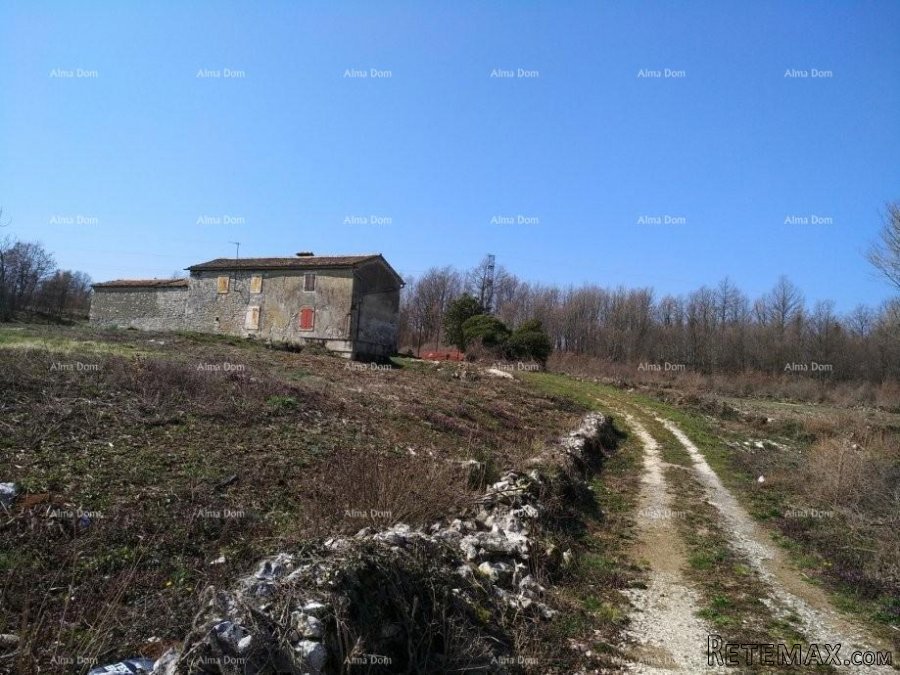 Istarsko imanje sa pogledom na Učku u Kršanu - 2