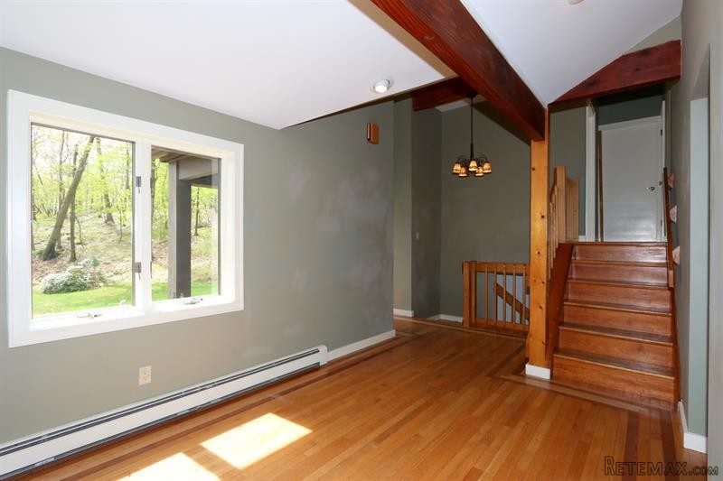3 bedroom House For Sale: 312 Barrett.. - 2