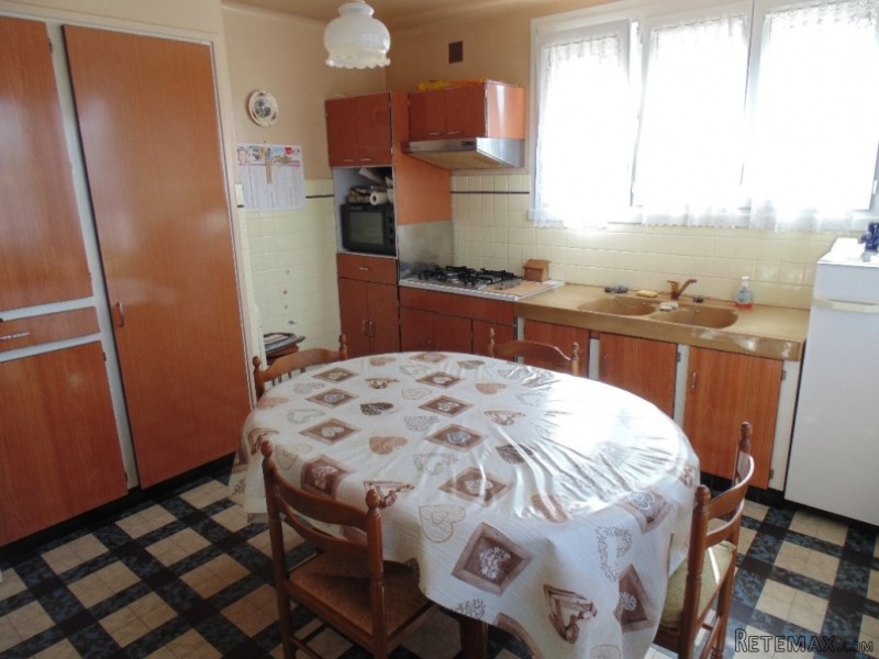 3 Bedroom Detached House For Sale - 2