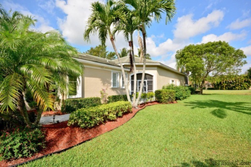 7661 Rockford Road Boynton Beach, Fl..