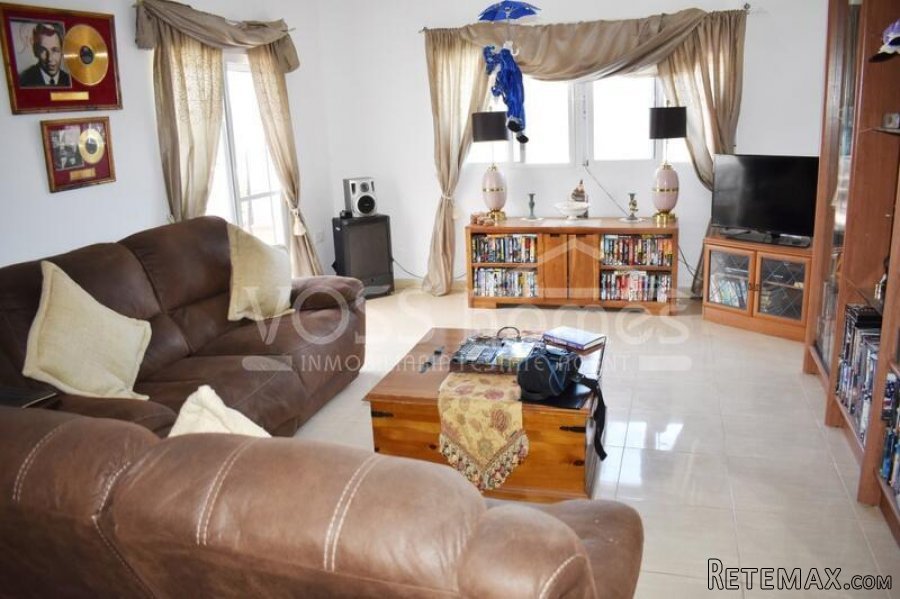 A very interesting property - 2 semi-detached attached.. - 8