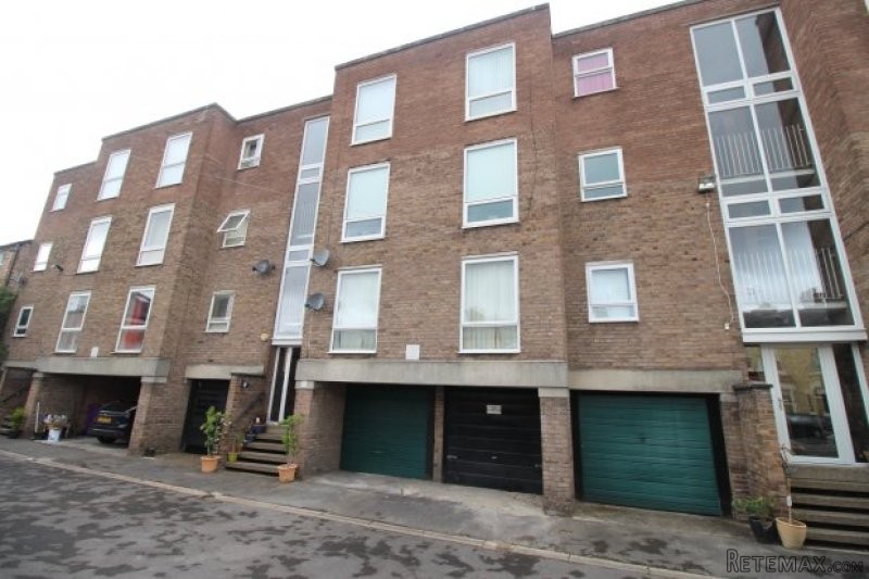 2 bedroom, Flat house for sale - 2