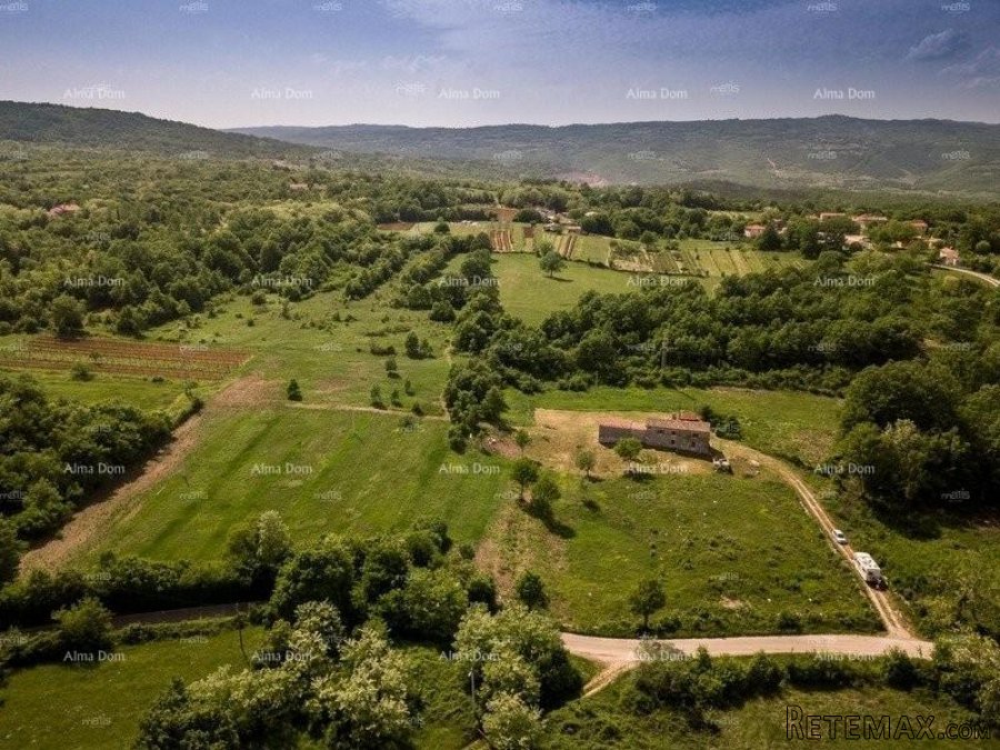 Istarsko imanje sa pogledom na Učku u Kršanu - 10