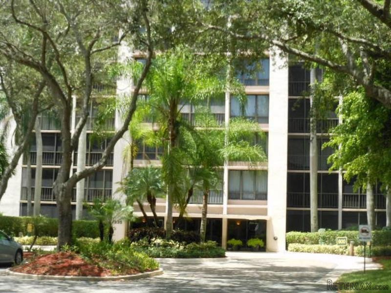7835 Lakeside Blvd #912, Boca Raton, FL..