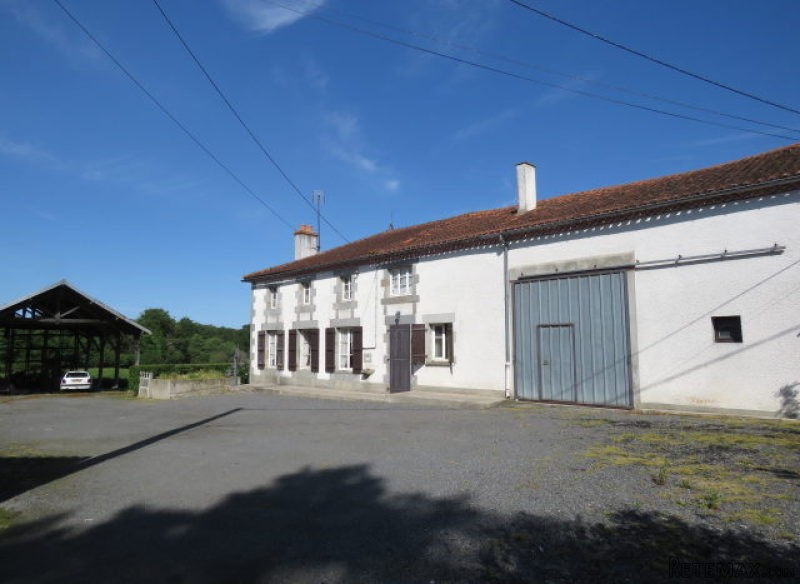 Big farm house with very big barns, 11..