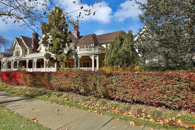 5 bedroom Detached House For Sale: 212.. - 2