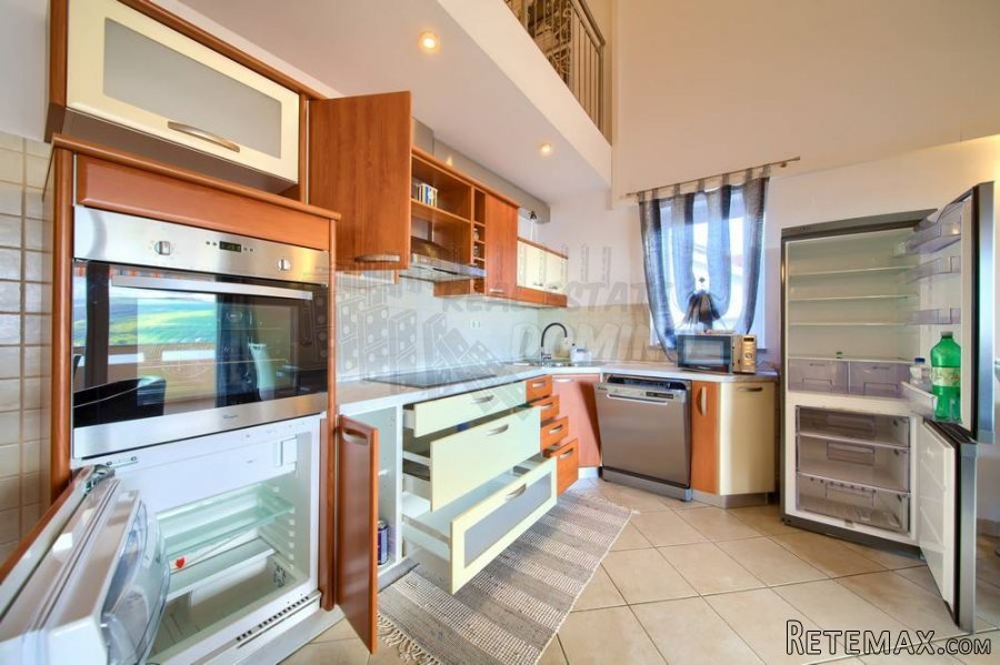 Apartman s otvorenim pogledom na more! Rijetkost na tržištu! - 11