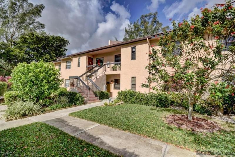 9286 Vista Del Lago #35f, Boca Raton..