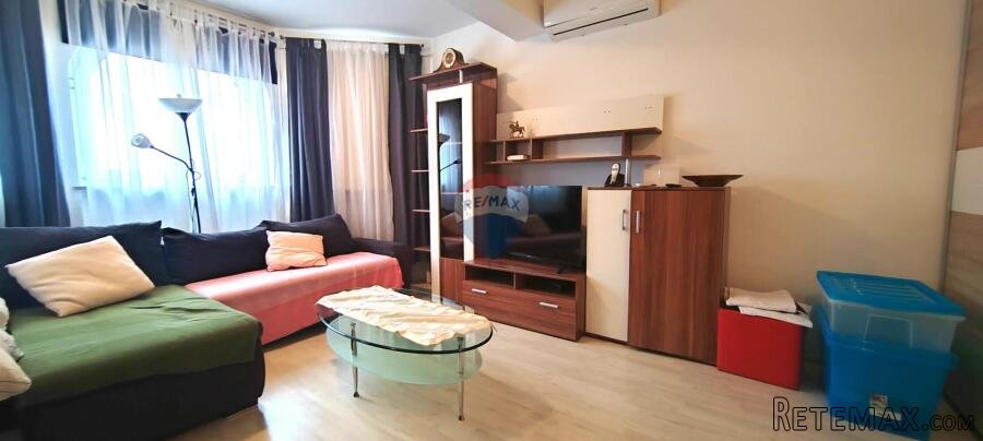 OTOK KRK -MALINSKA kuća sa 4 apartmana