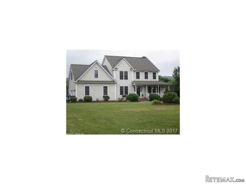 4 Bedrooms - Colonial - CT - For Sale