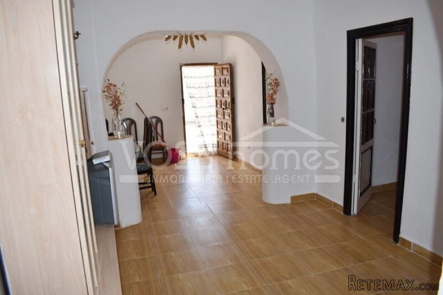 A spacious, 1 storey, 2 bedroom, 1 bath renovated village.. - 7