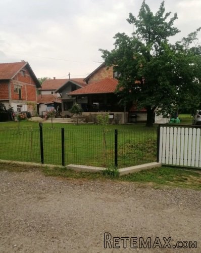 Kuca na prodaju Mladenovac-Medjuluzje - 2