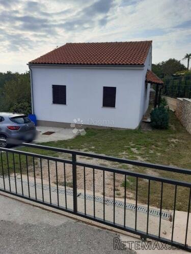 Samostojeća kuća ! - 2
