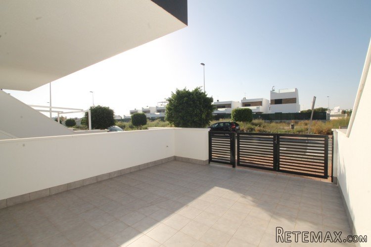 Beautiful new apartment on the ground floor with spacious.. - 3