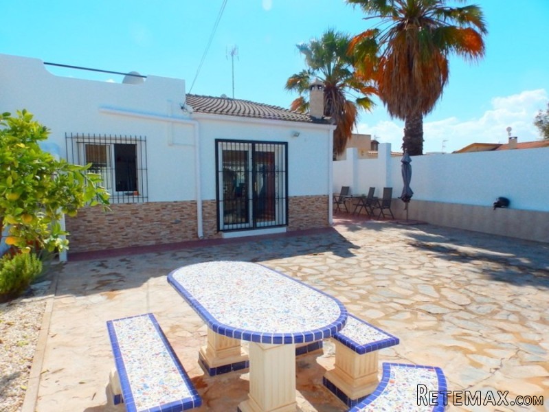 3 Bedrooms - Villa - Alicante - For Sale