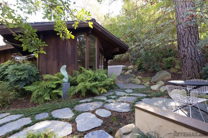 3 bedroom House For Sale: 1960 Sycamore.. - 2