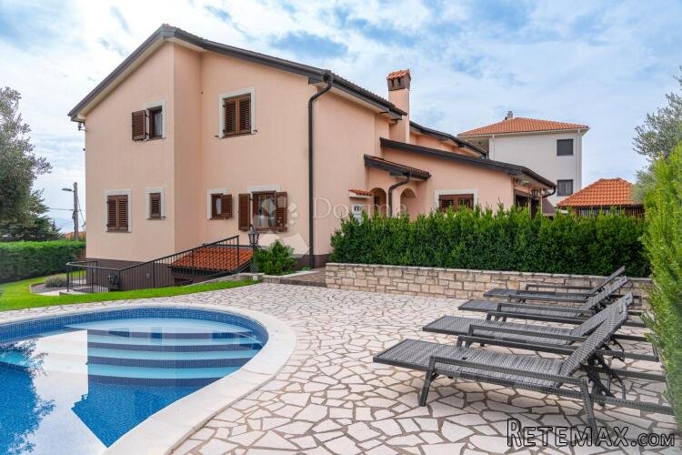 Impozantna villa na Trsatu - 2
