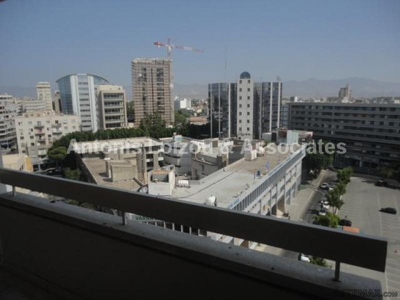 Three Bedroom Large Apartment in.. - 2