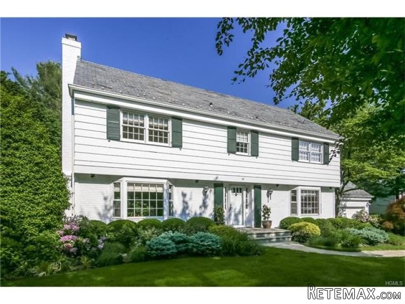 4 bedroom House For Sale: 87 Highfield..