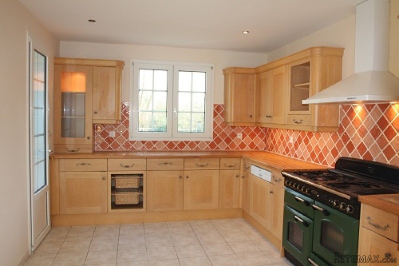 A Desirable Riverside Property For Sale.. - 2