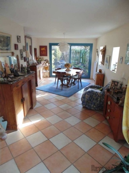 3 Bedrooms - Maison - For Sale - 2