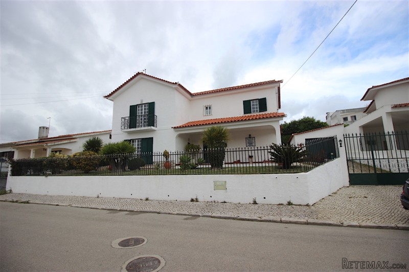 Detached house T4+1