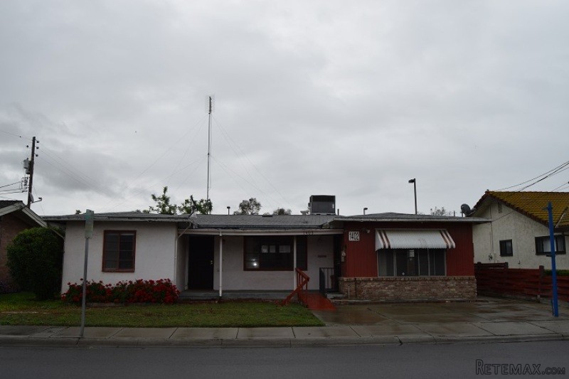 1402 S Nevada Ave Los Banos, CA, 93635..