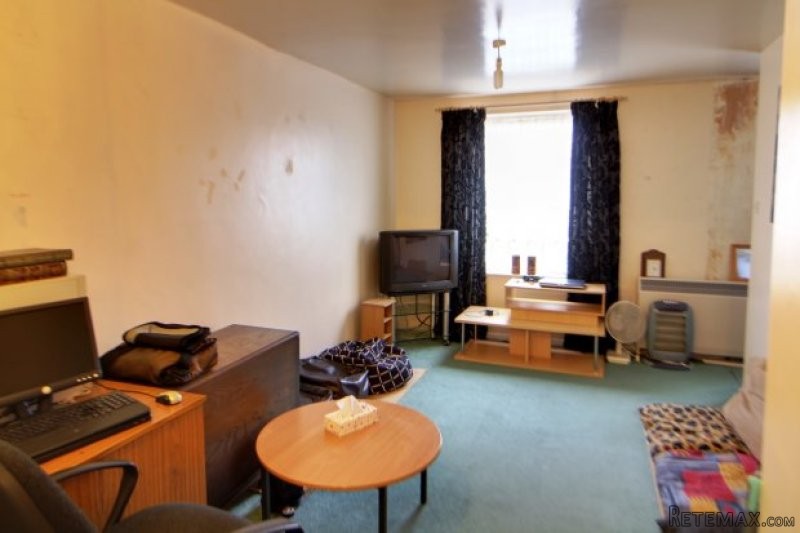 1 bedroom, Flat house for sale - 2