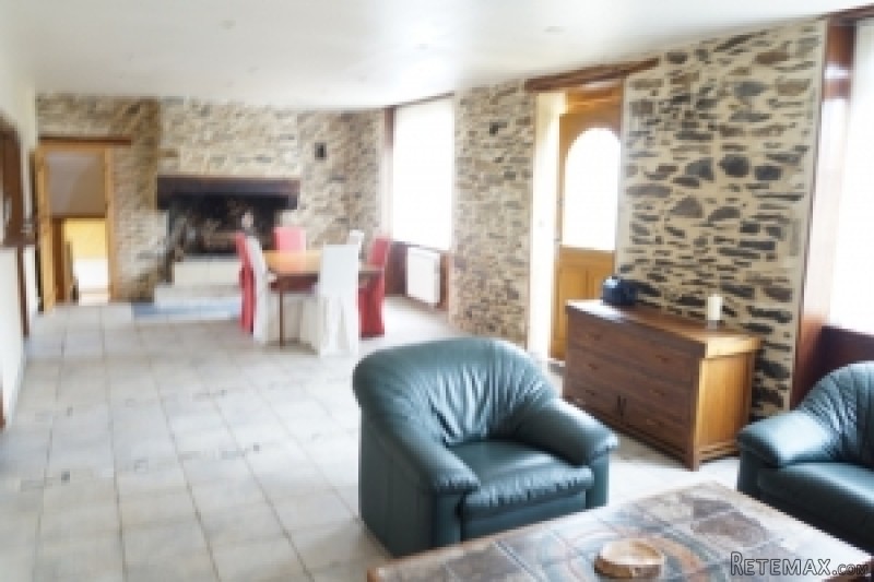 5 Bedroom House With Gite - 2