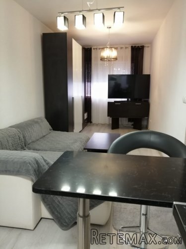 Piso reformado en la planta baja de 2 dormitorios y 1..