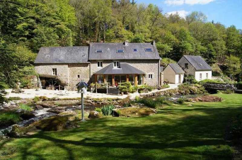 Former Water Mill and Guest Cottage