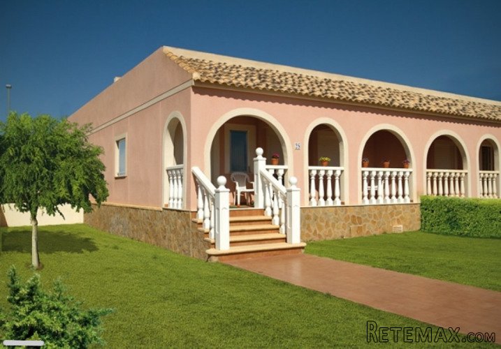 Bungalow Property Type: &nbsp;2 Bedrooms, 1 Fitted..