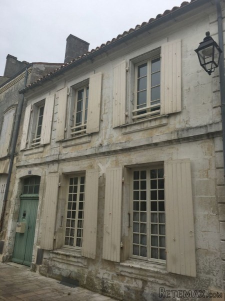 2 Bedroom Stone House In Need Of..