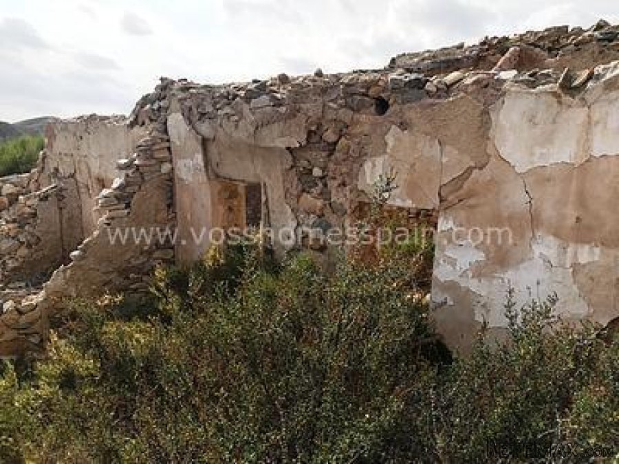 An URBAN plot of 309m2 land for sale, with beautiful.. - 7