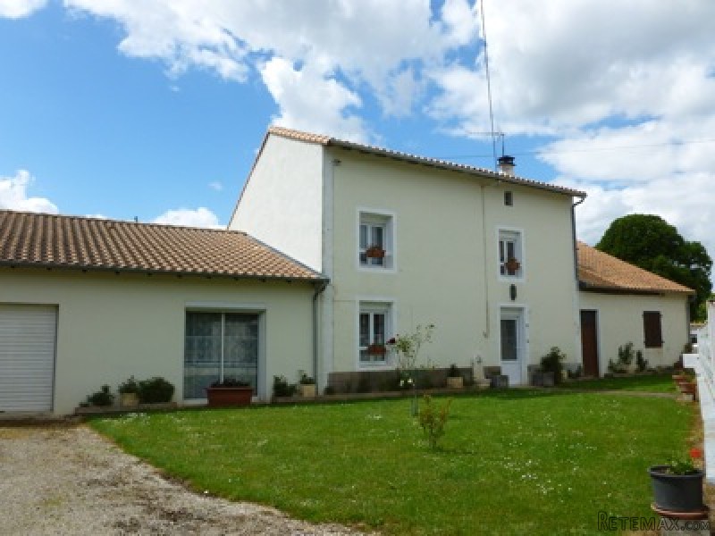 Large 3 Bedroom Village House With..