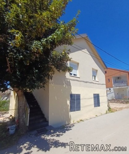 Prodajem prizemlje kuce u Niksicu - 7