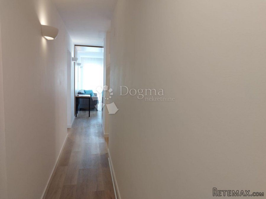 MODERNI VELIKI APARTMAN - MALINSKA - 350M OD MORA - 8