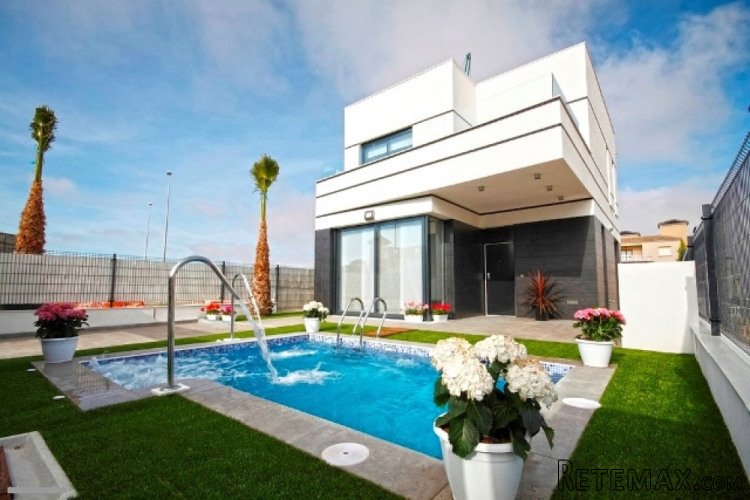 DetachedVilla Property Type: 3&nbsp;Bedrooms 4 Bathrooms..