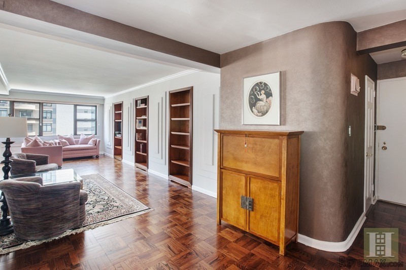 1 bedroom Apartment For Sale: 345 EAST..