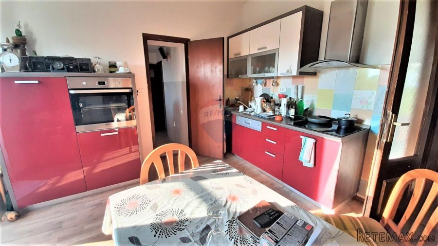 Istra, Buje, autohtona kuća s puno potencijala - 2
